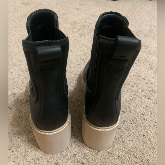 Dolce Vita Hawk H2O black booties size 6 - Picture 4 of 6